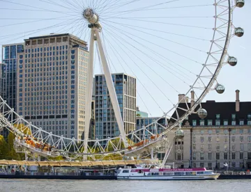 A picture of the London 澳洲幸运10体彩官网官方网 Eye River Cruise.